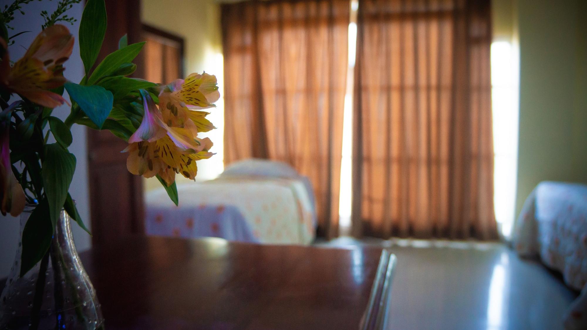 Hotel Luis V ซานโตโดมิงโก ภายนอก รูปภาพ