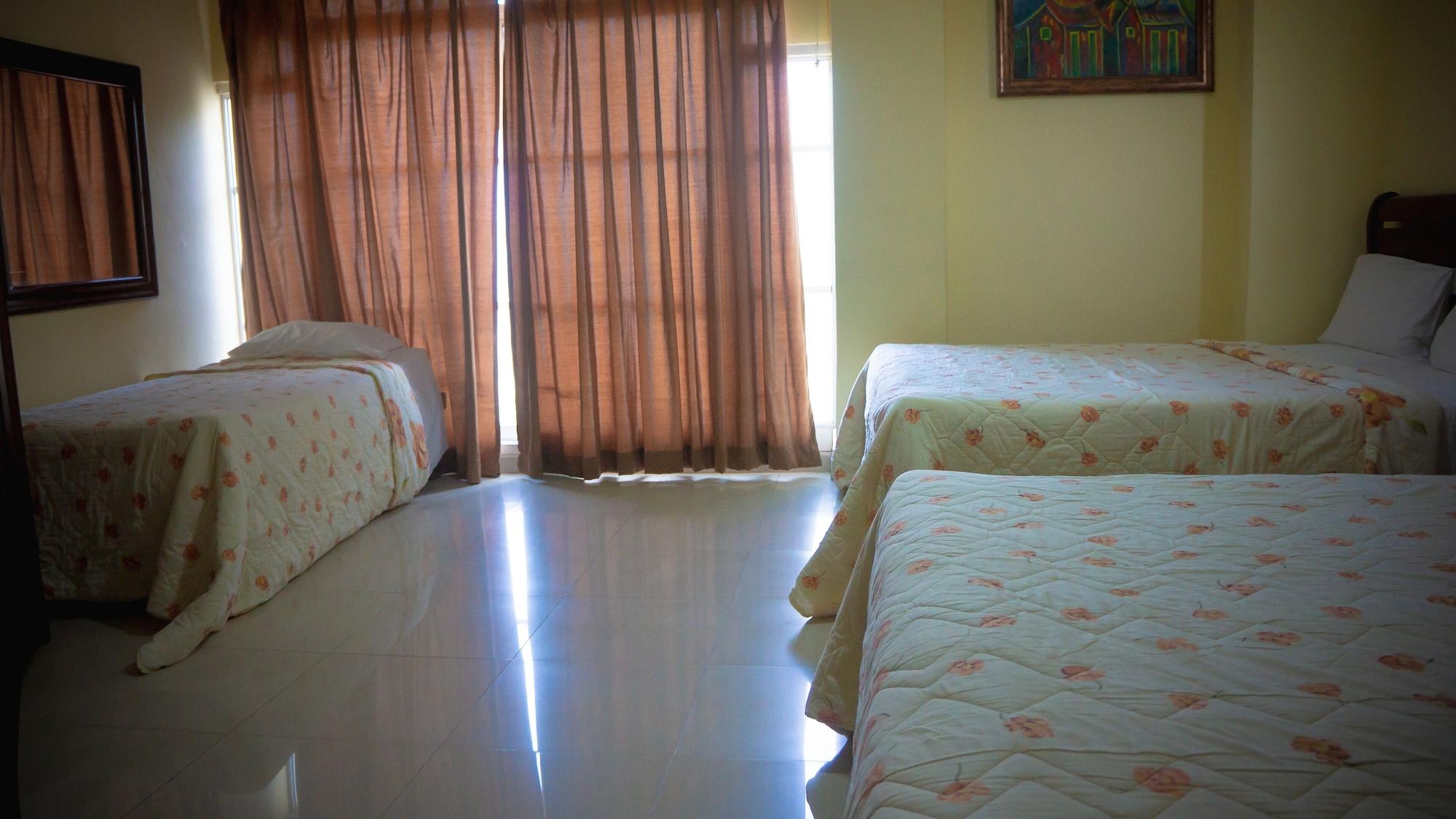 Hotel Luis V ซานโตโดมิงโก ภายนอก รูปภาพ