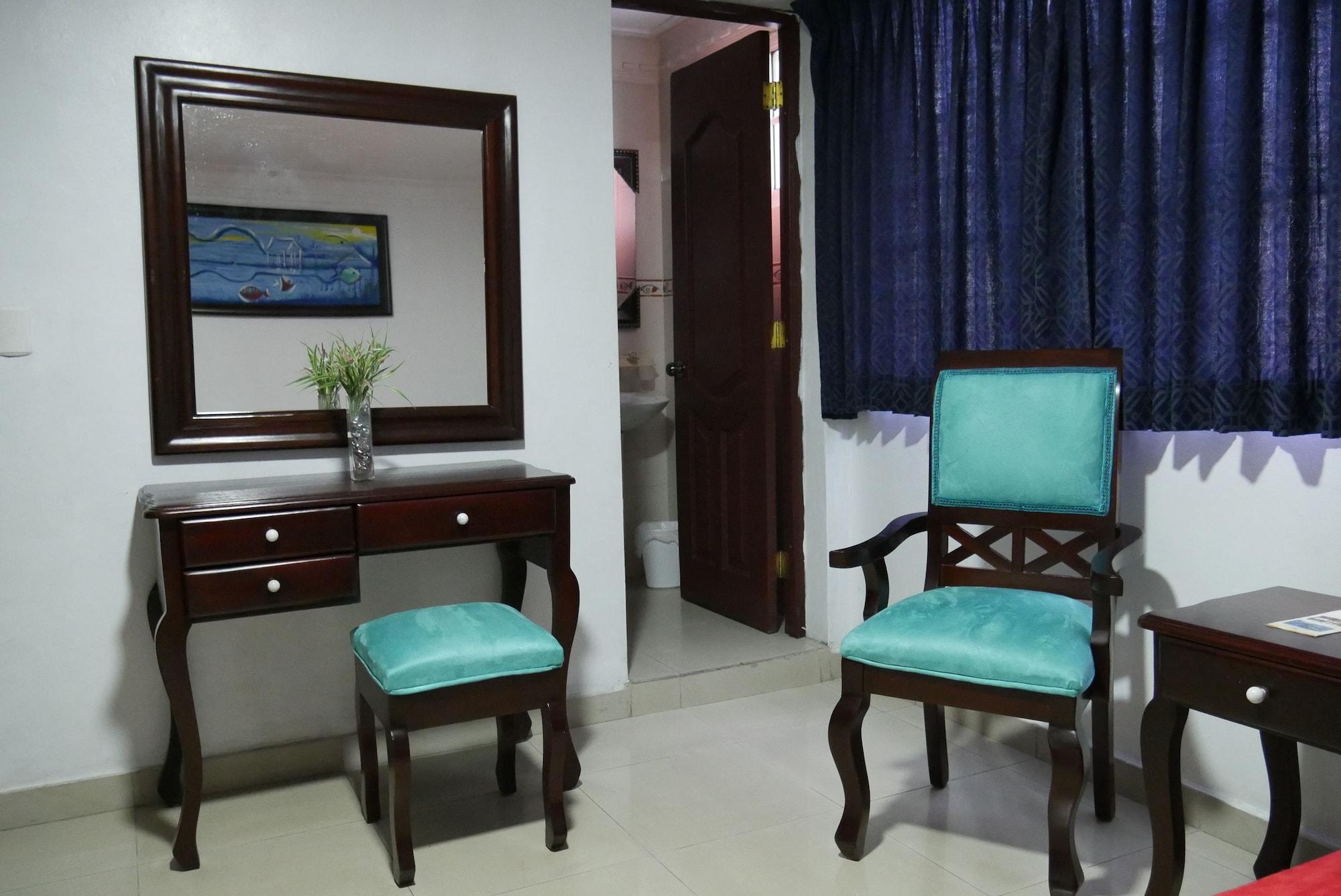 Hotel Luis V ซานโตโดมิงโก ภายนอก รูปภาพ