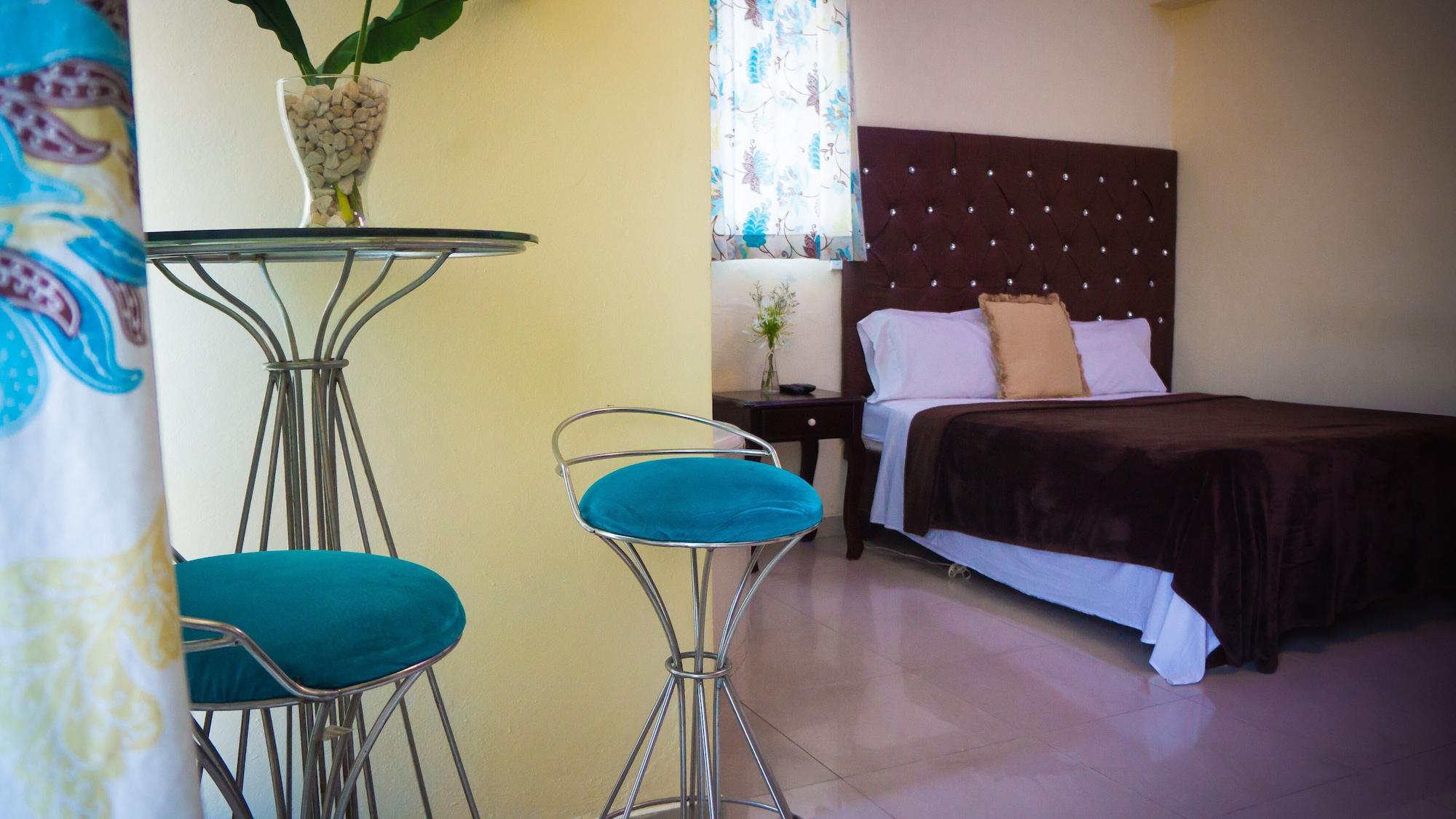 Hotel Luis V ซานโตโดมิงโก ภายนอก รูปภาพ