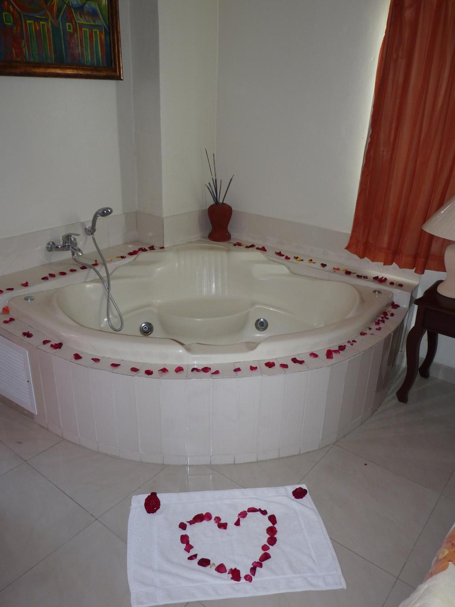 Hotel Luis V ซานโตโดมิงโก ภายนอก รูปภาพ