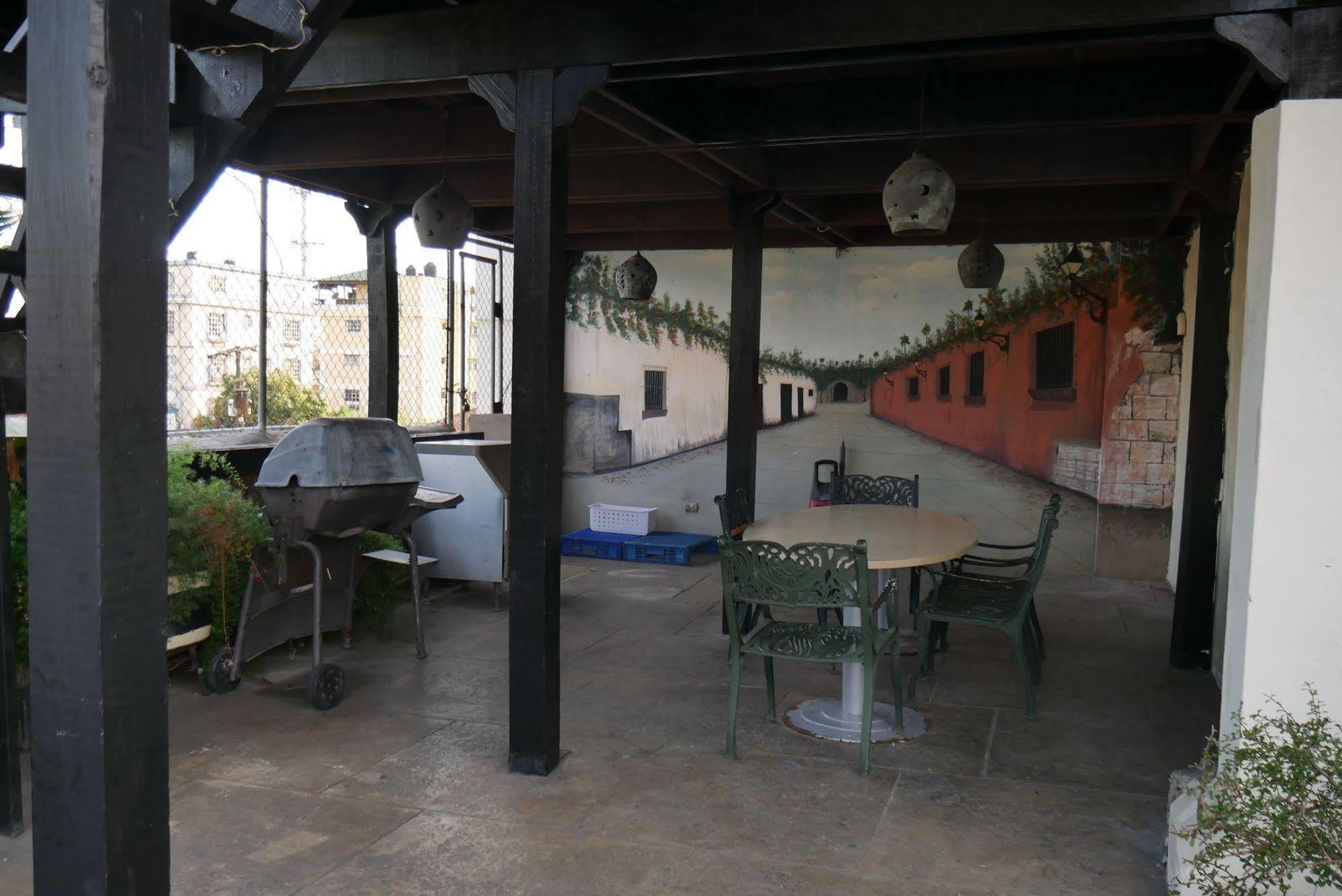 Hotel Luis V ซานโตโดมิงโก ภายนอก รูปภาพ